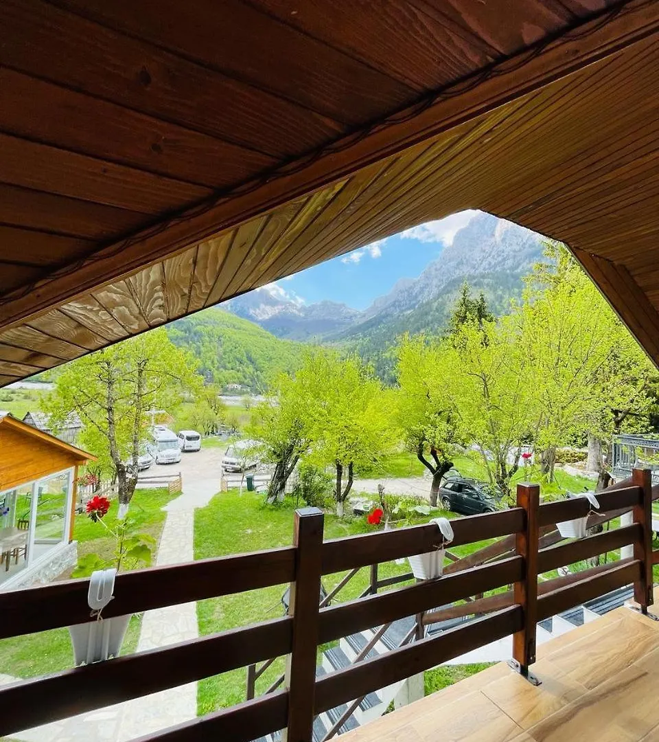 Bujtina Arlindi Bed & Breakfast Valbone